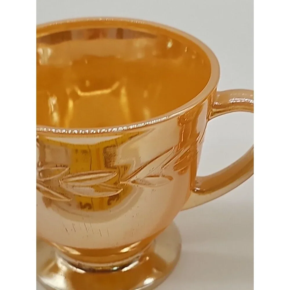 VINTAGE 2-PC FIRE KING LAUREL LEAF PEACH LUSTRE SUGAR BOWL &‎ CREAMER SET
